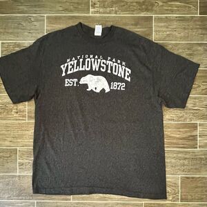 Yellowstone T-shirt XL gray logo